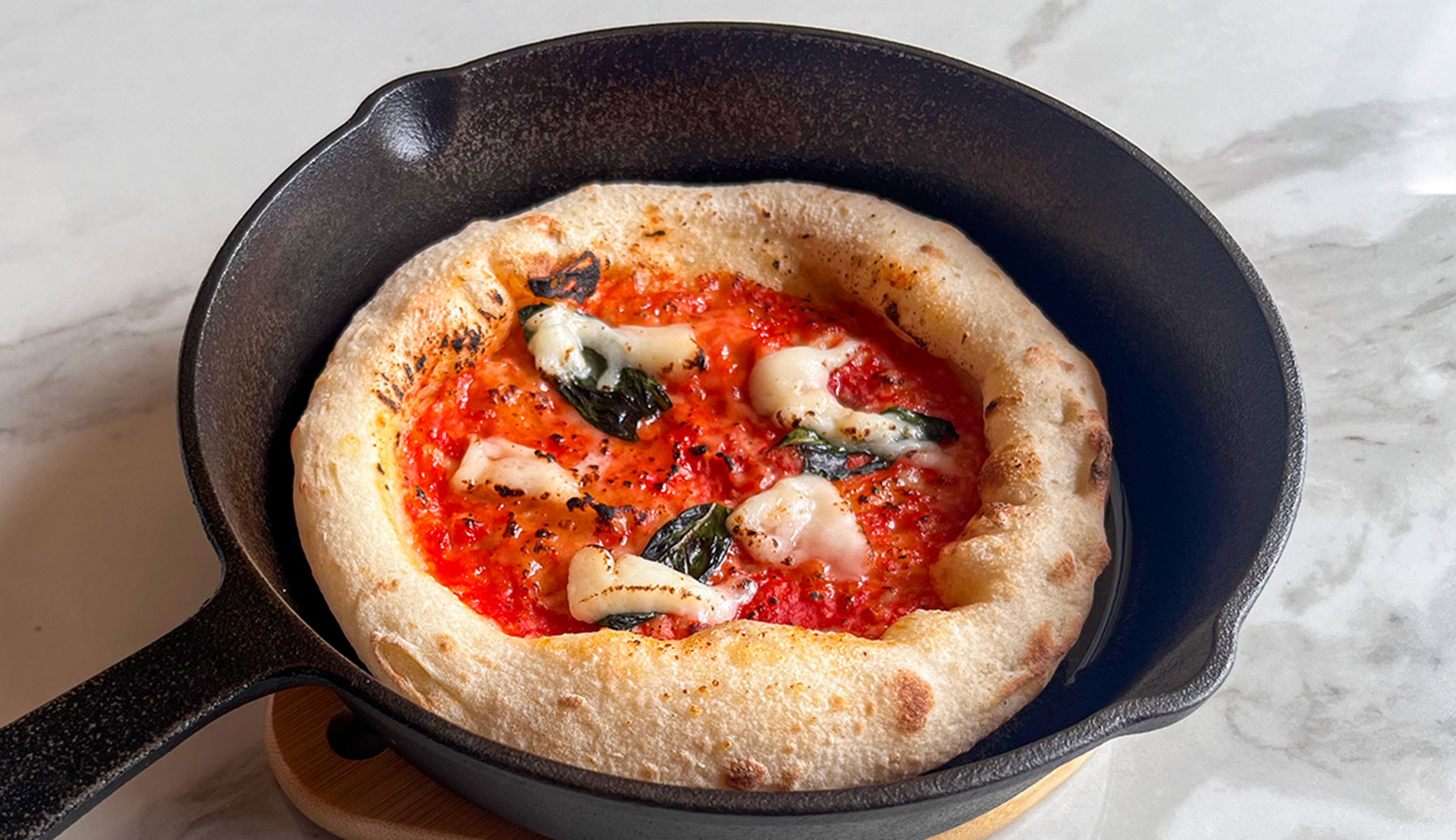 One Rotondo's special Margherita pizza (18cm)